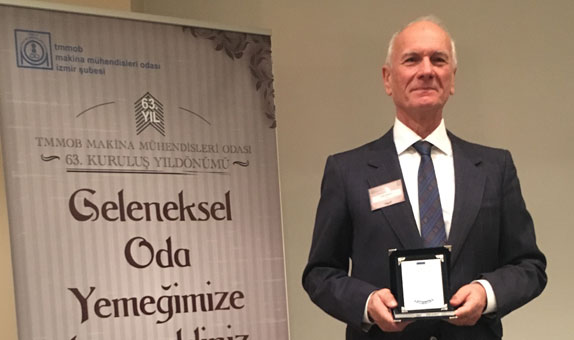 Yazarımız Enis Burkut'a Meslekte 50. Yıl Hizmet Plaketi Verildi