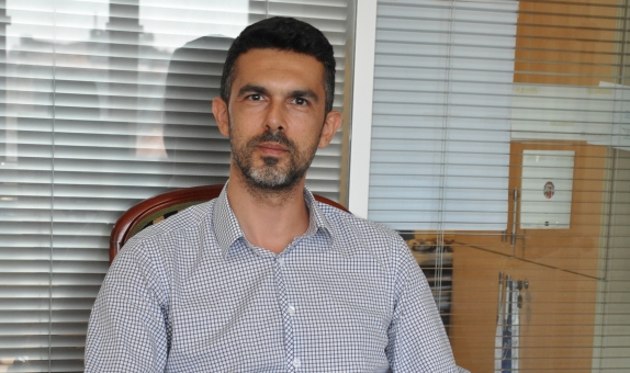 Kazancı Çevre CEO'su Artun Kazancı: "Marmara Denizi Ölüyor" Kazancı Çevre CEO'su Artun Kazancı: "Marmara Denizi Ölüyor"