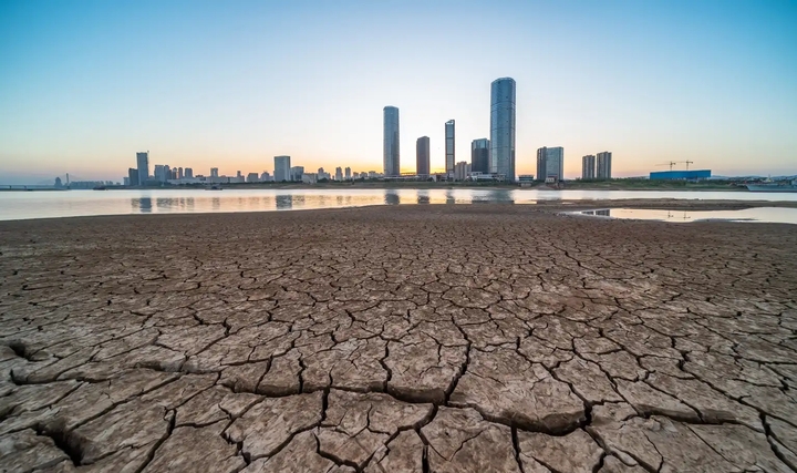 Büyük Kentlerin Su Yönetimleri Artan Risklere Hazırlıklı mı? Büyük Kentlerin Su Yönetimleri Artan Risklere Hazırlıklı mı?