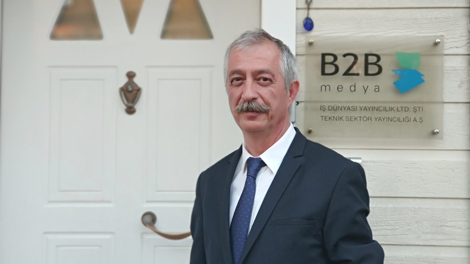1992'den Beri, 9 Yıl 11 Ay Sonra... 1992'den Beri, 9 Yıl 11 Ay Sonra...