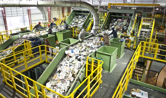 Atıktan Ekonomi için Sektör Bir Araya Geliyor Atıktan Ekonomi için Sektör Bir Araya Geliyor