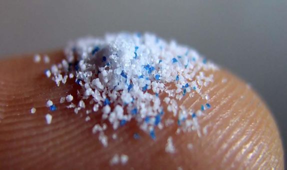 Kentsel Atıksu Arıtma Tesisi Çamurlarında Mikroplastikler Ve Oluşturabileceği Bazı Riskler(*) Kentsel Atıksu Arıtma Tesisi Çamurlarında Mikroplastikler Ve Oluşturabileceği Bazı Riskler(*)
